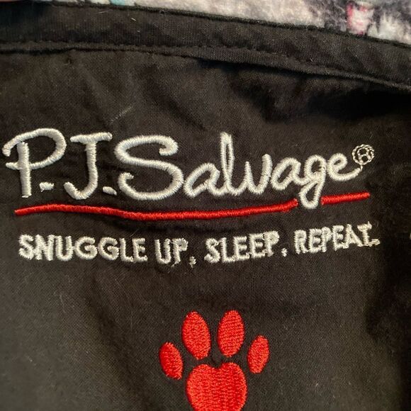 PJ Salvage dog & cat print flannel pj top w/ big pockets - Picture 11 of 14